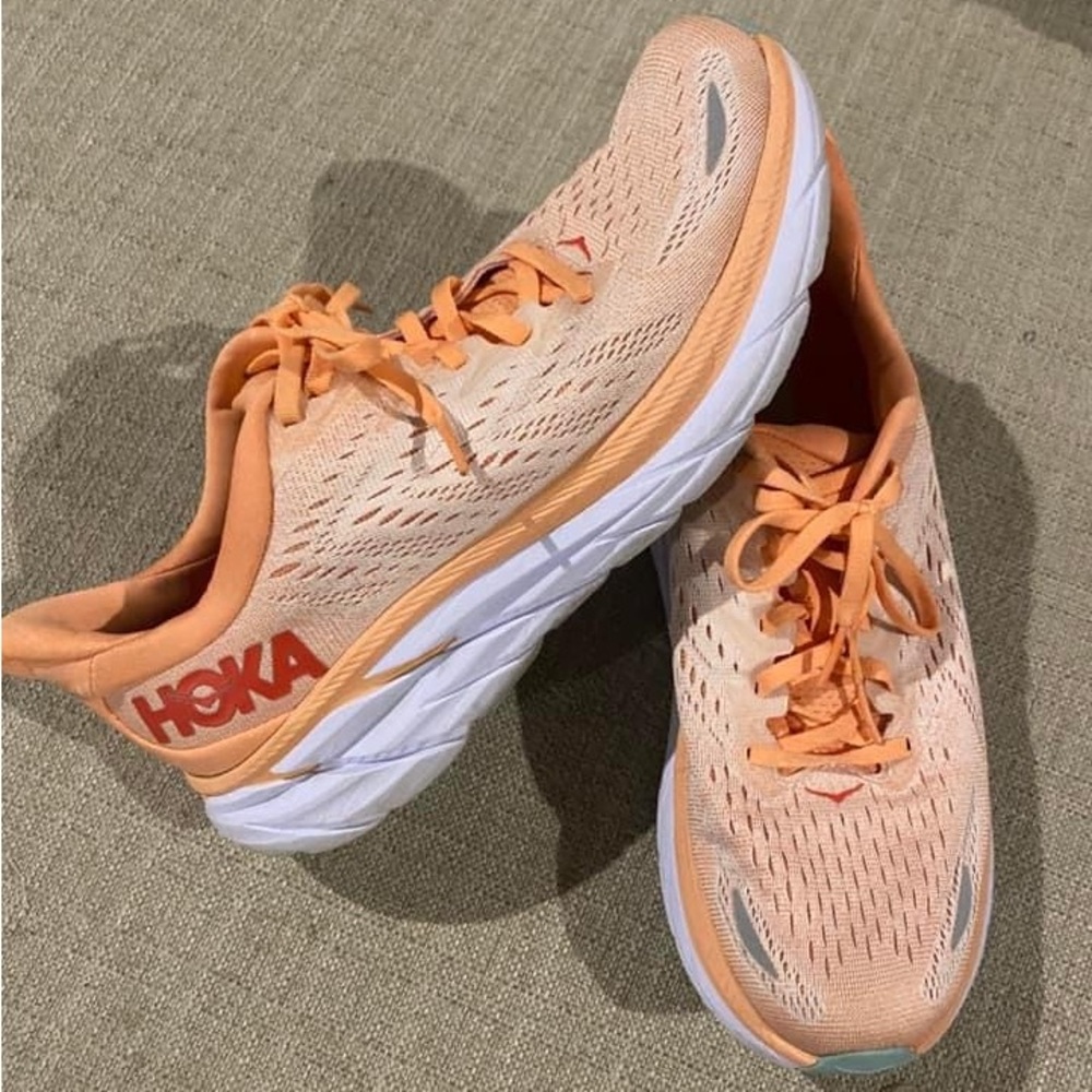 Hoka Clifton 8